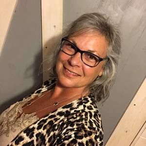 Meet your Posher, Pam